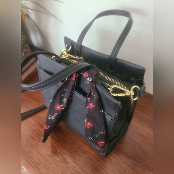 Steve Madden Handbags - STEVE MADDEN Mini Satchel Handbag Black